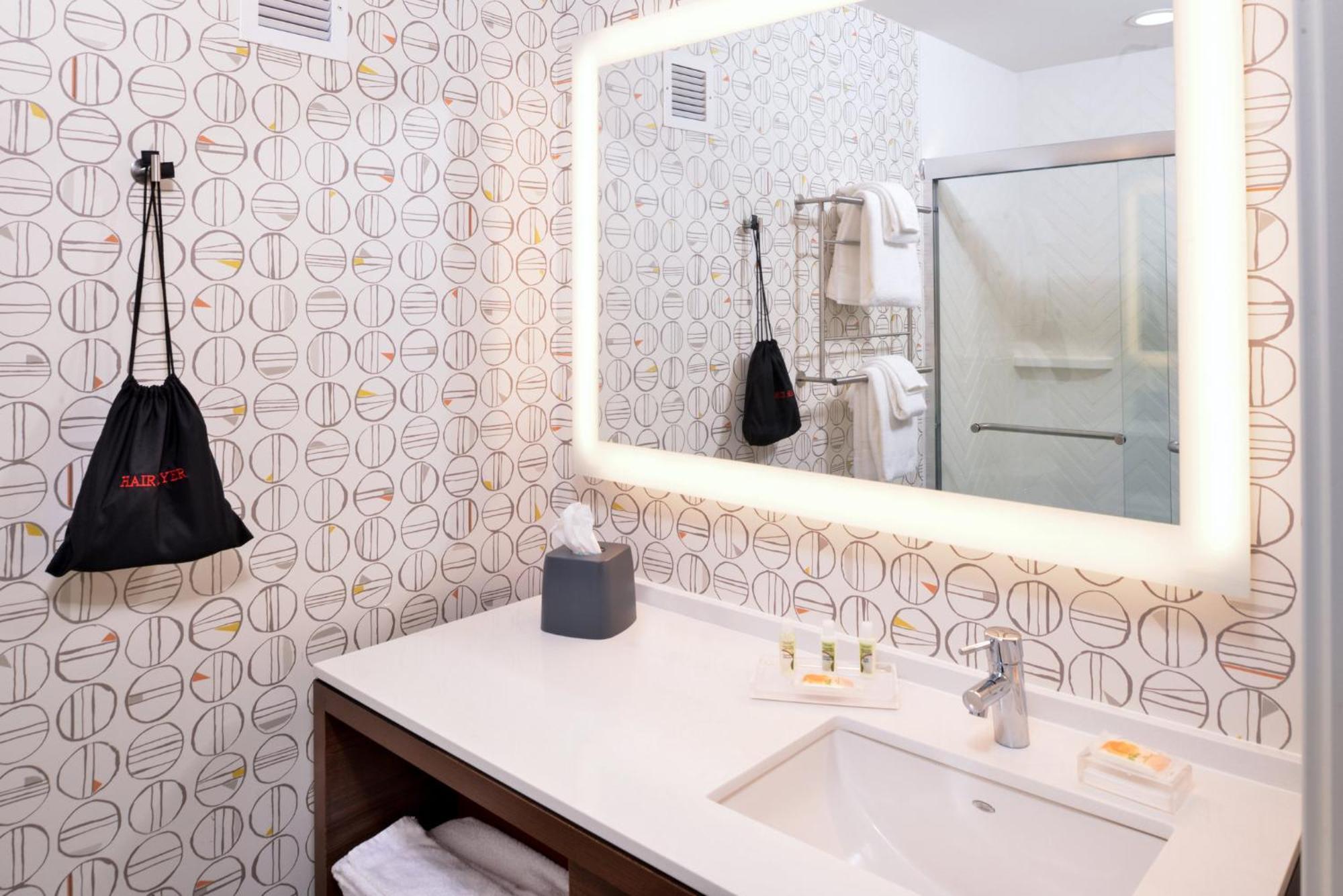 Holiday Inn & Suites - Farmington Hills - Detroit Nw By Ihg Exteriér fotografie