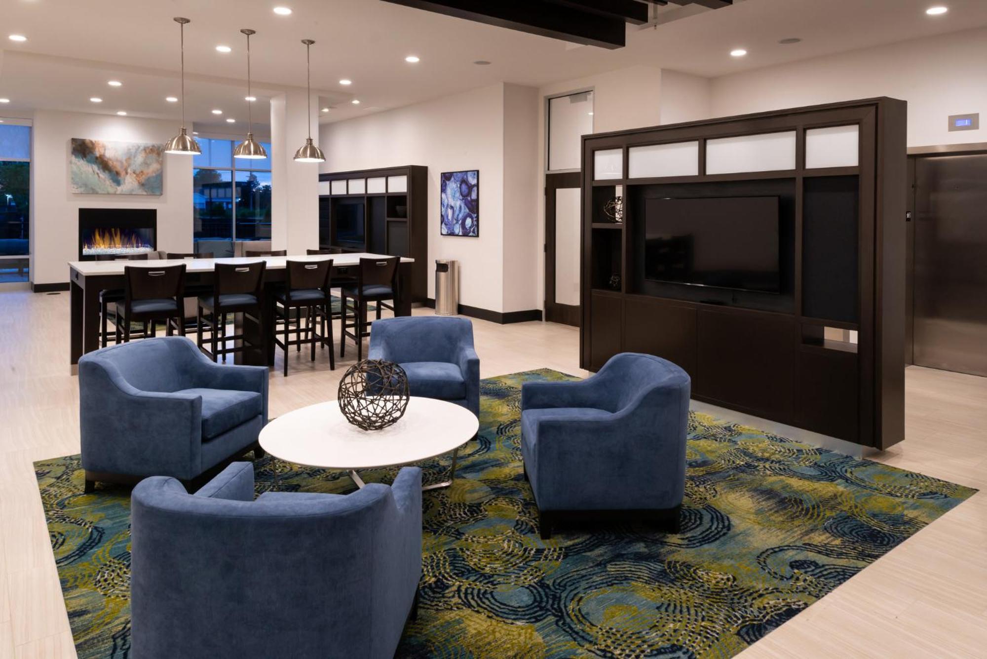 Holiday Inn & Suites - Farmington Hills - Detroit Nw By Ihg Exteriér fotografie
