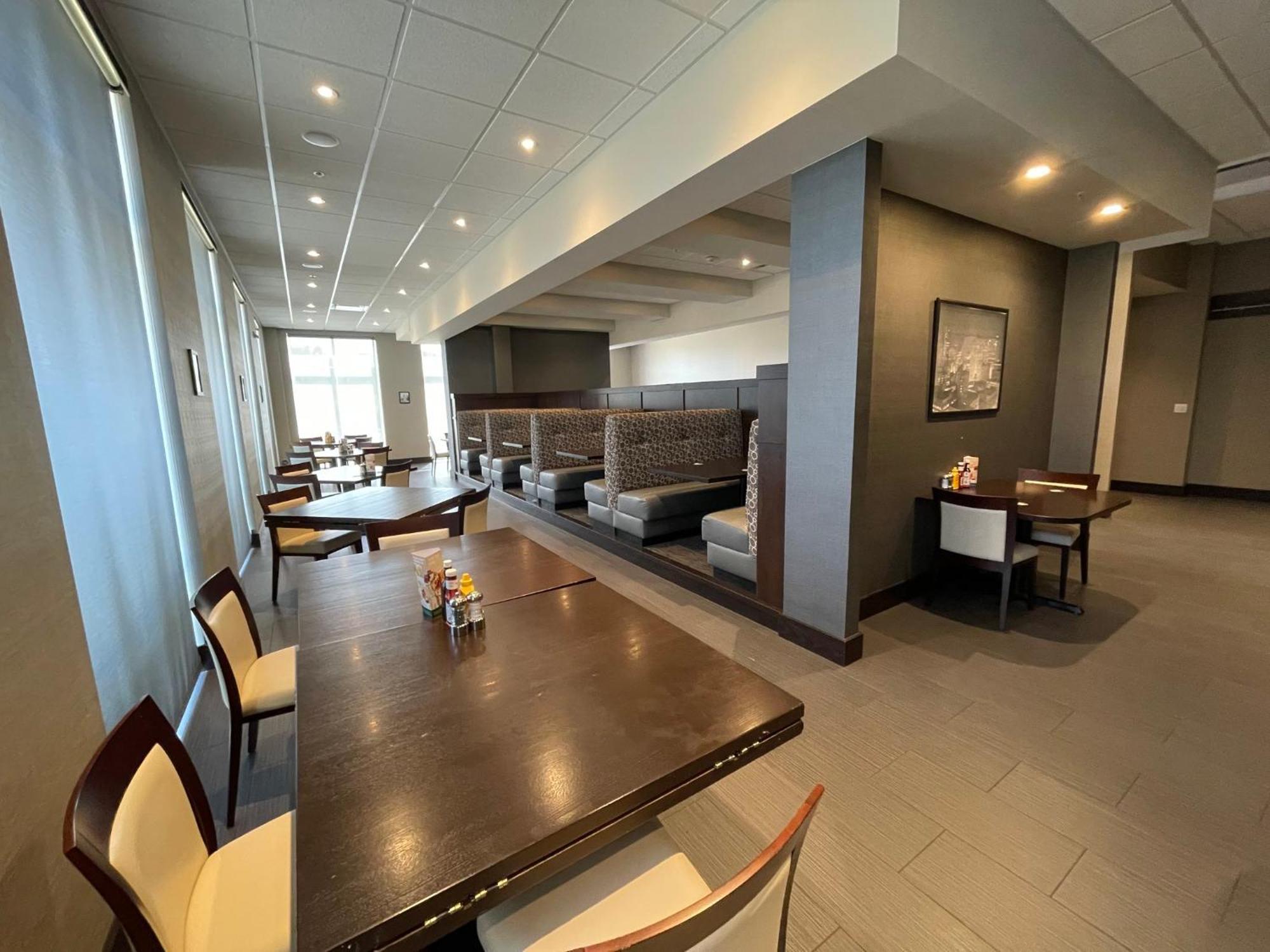 Holiday Inn & Suites - Farmington Hills - Detroit Nw By Ihg Exteriér fotografie